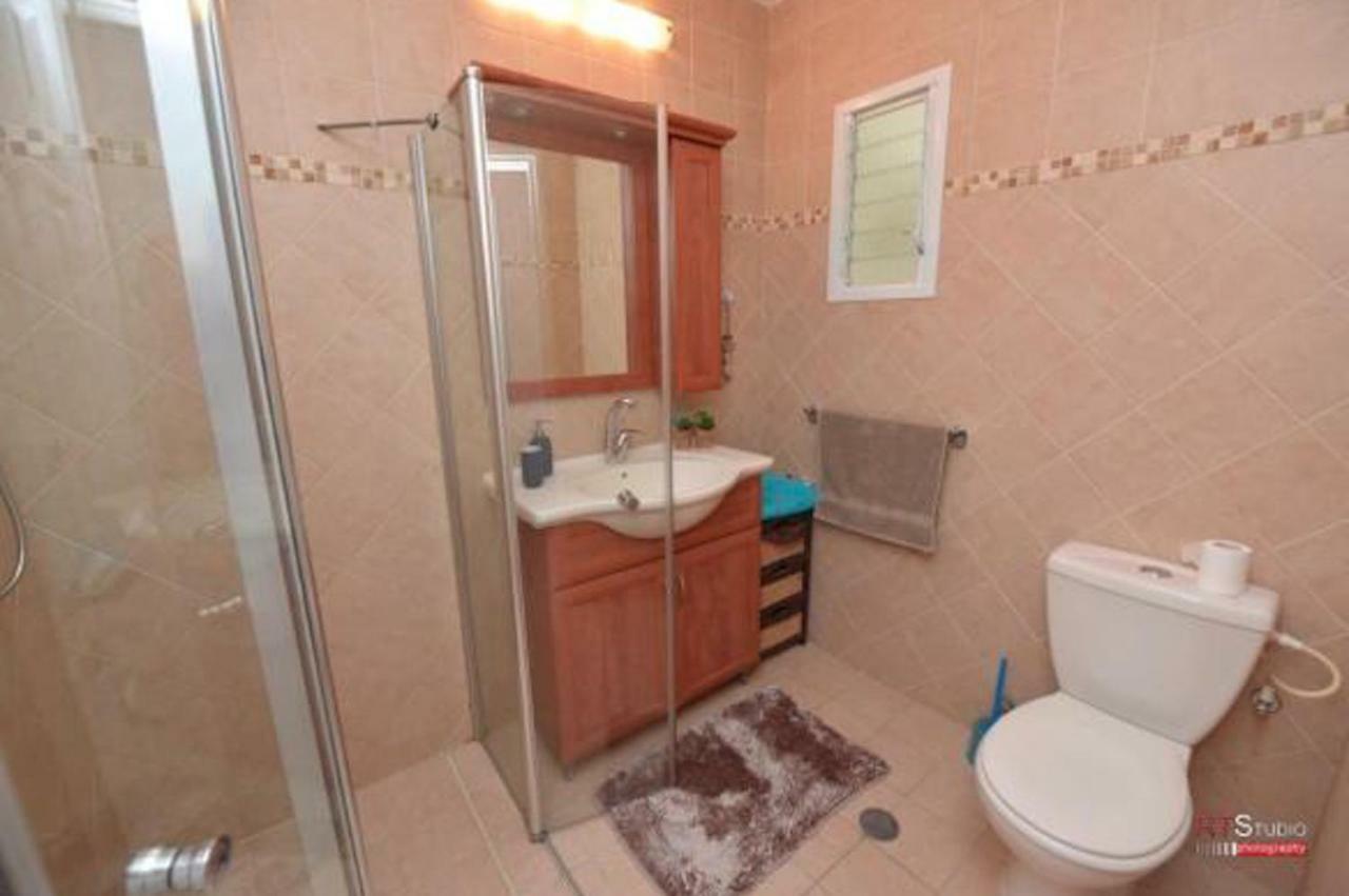 Villa With Heated Pool And Jacuzzi Sea View 300M Front Of The Beach Eilat Exterior photo