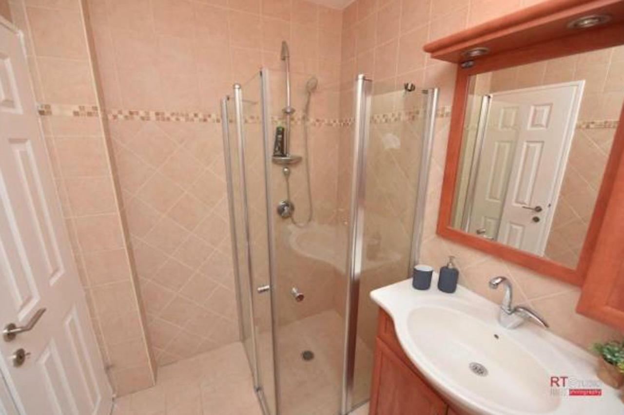 Villa With Heated Pool And Jacuzzi Sea View 300M Front Of The Beach Eilat Exterior photo