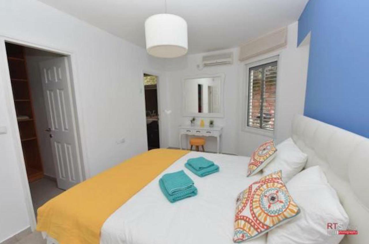 Villa With Heated Pool And Jacuzzi Sea View 300M Front Of The Beach Eilat Exterior photo